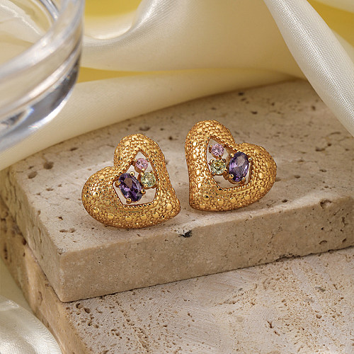 1 par de brincos banhados a ouro 18K com revestimento em forma de coração doce e zircão de cobre