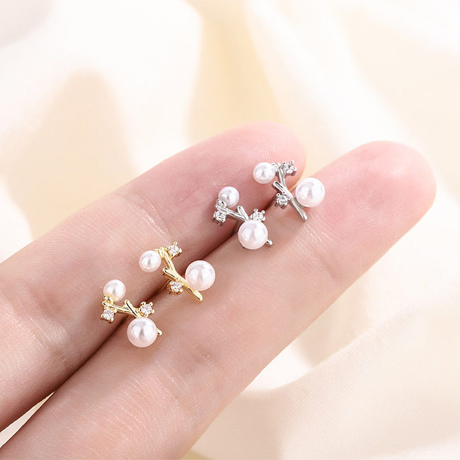 Fashion Geometric Copper Inlay Artificial Pearls Zircon Ear Studs 1 Pair