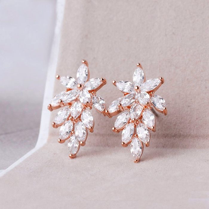1 Pair Simple Style Leaf Copper Inlay Zircon Ear Studs