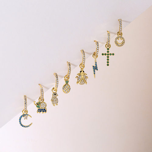 1 paire de boucles d'oreilles mignonnes en forme de croix et de lune, incrustation de cuivre et de Zircon plaqué or