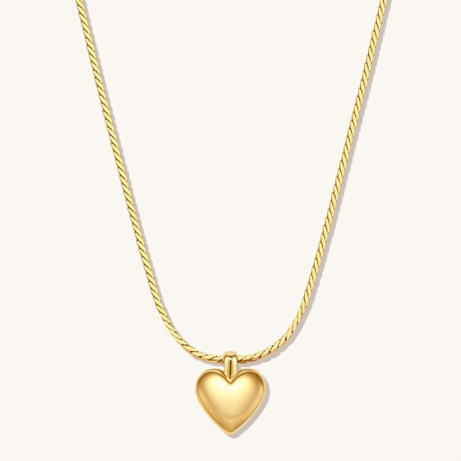 Simple Style Heart Shape Copper Gold Plated Pendant Necklace In Bulk