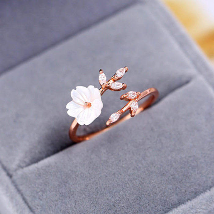 Einfacher offener Ring mit Blumenkupfereinlage und Zirkon, 1 Stück