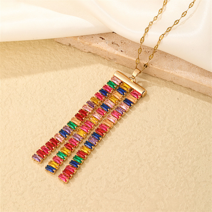 Elegante rechteckige Halskette mit vergoldetem Anhänger aus Edelstahl mit Kupferbeschichtung und Inlay-Zirkon