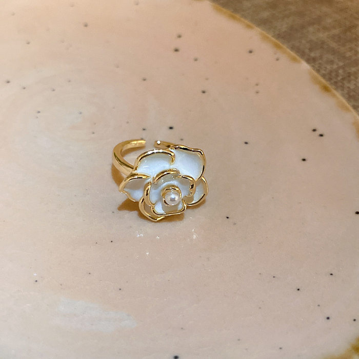 El estilo simple elegante ondea el anillo abierto del cobre de la flor de la forma del corazón en bulto