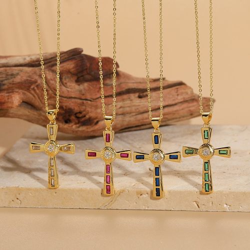 Luxuriöse Kreuz-Kupfer-Halskette mit unregelmäßigem Zirkon und 14 Karat vergoldetem Anhänger