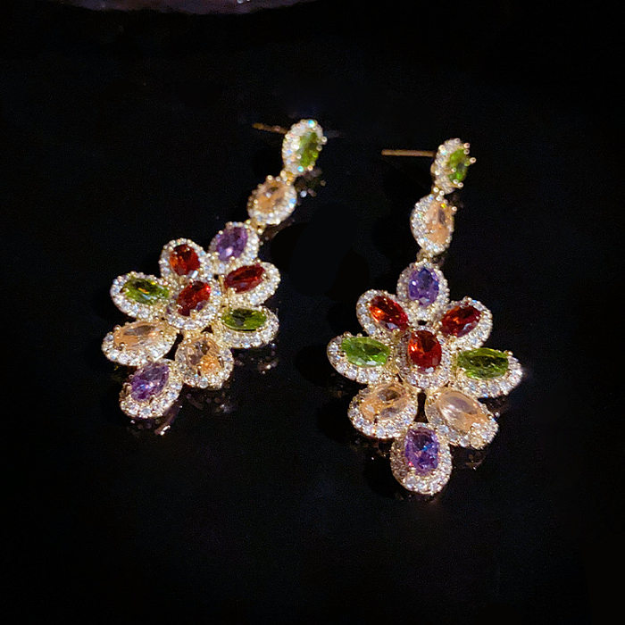 1 Paar elegante Damen-Tropfenohrringe mit Blumenüberzug, Inlay, Kupfer, Zirkon, vergoldet