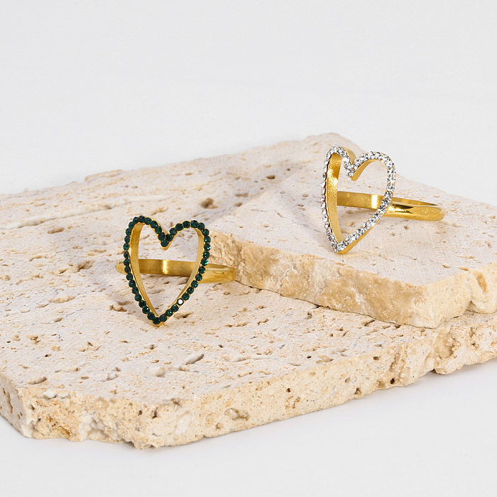 Strass embutidos em aço inoxidável em formato de coração, estilo simples, anéis banhados a ouro 18K
