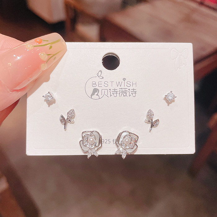 Sweet Round Butterfly Snowflake Copper Plating Inlay Zircon Ear Studs 1 Set