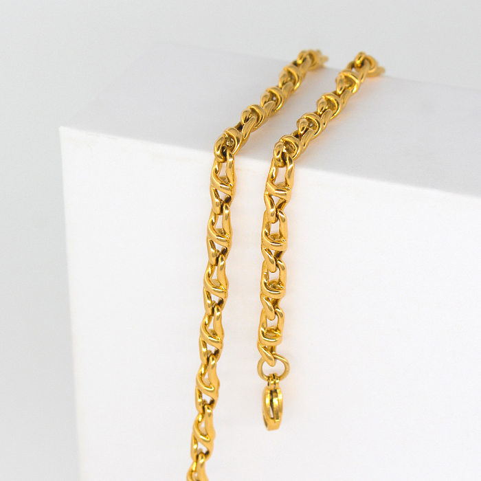Einfache Streetwear-Halskette mit geometrischen Kupferarmbändern