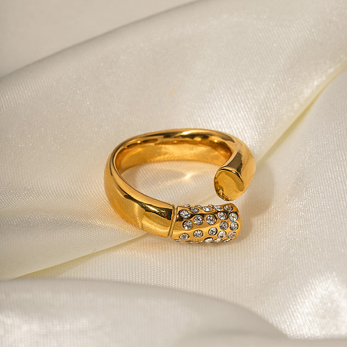 INS-Stil, schlichter Stil, einfarbig, Edelstahl, asymmetrische Beschichtung, Intarsien, Strasssteine, 18 Karat vergoldet, offener Ring