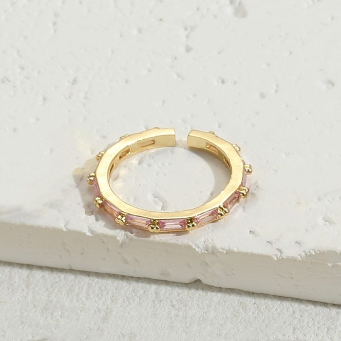Estilo simples estilo clássico retângulo cobre assimétrico chapeamento embutido zircão anéis abertos banhados a ouro 14K