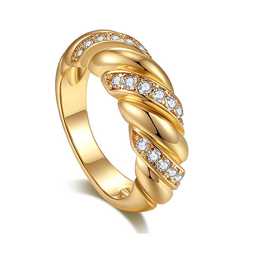 Anéis banhados a ouro do zircão do embutimento do chapeamento de bronze da cor sólida do estilo simples