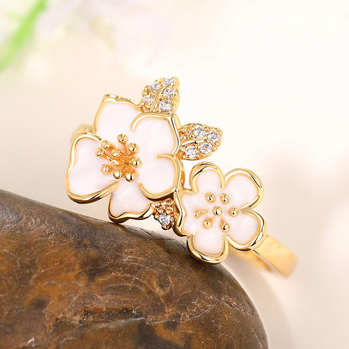 Süße Blumen-Kupfer-Inlay-Ringe mit künstlichen Edelsteinen