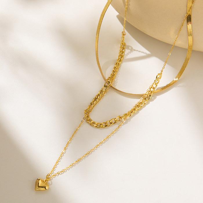 Elegante Streetwear-Halskette in Herzform mit Kupferschichtbeschichtung, dreischichtig