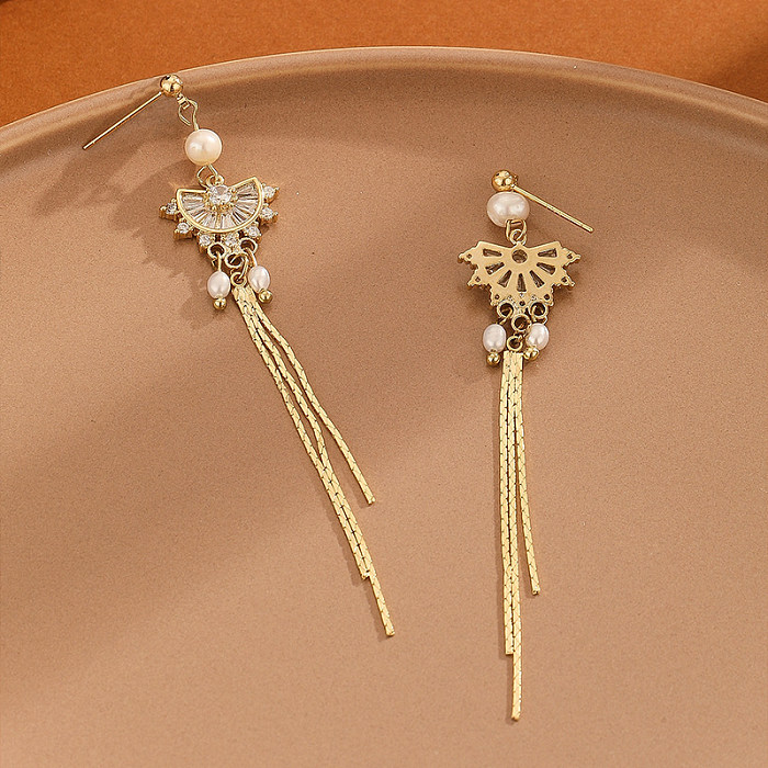 1 Pair Elegant Simple Style Sector Tassel Inlay Freshwater Pearl Copper Zircon Drop Earrings