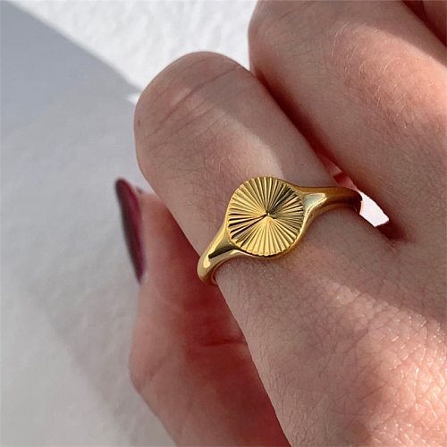 Simple Fashion Golden Silvery Carved Stainless Steel Ring