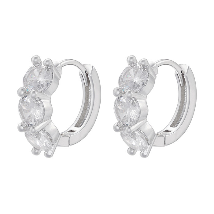 1 paire de boucles d'oreilles luxueuses en forme de cercle brillant, incrustée de laiton et de Zircon plaqué or 18 carats