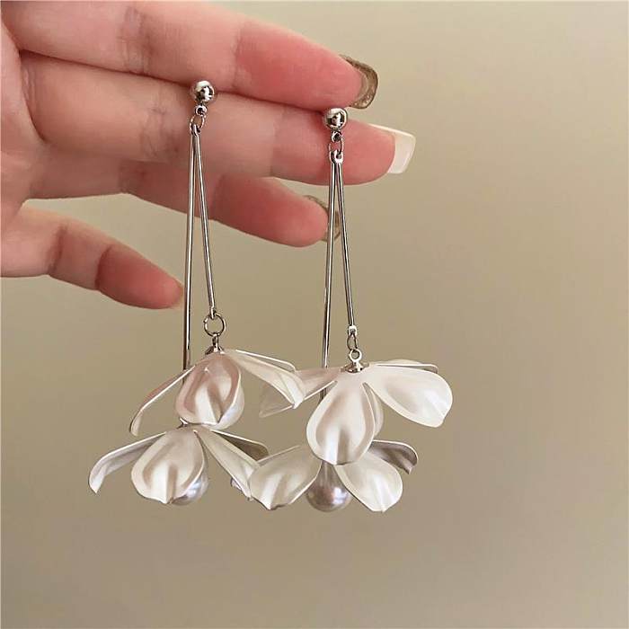 1 paire de boucles d'oreilles pendantes en cuivre et perles, Style IG, avec incrustation de fleurs douces