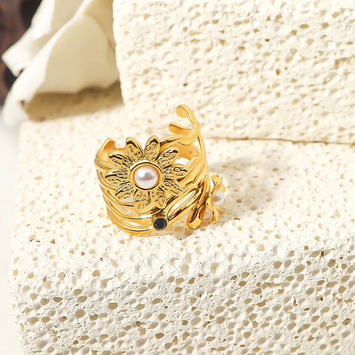 Anel de banda larga banhado a ouro 18K pérola com revestimento de aço titânio flor estilo vintage
