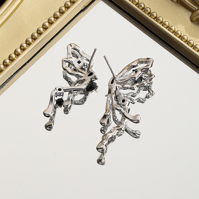 1 paire de clous d'oreilles plaqués papillon, Style Simple et doux, incrustation ajourée en cuivre Zircon plaqué argent