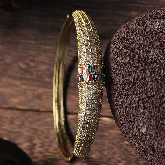 Pulseira redonda de zircão com incrustações de cobre estilo clássico