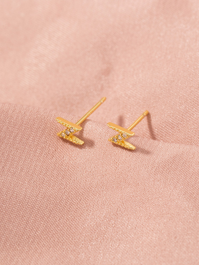 1 par de brincos de orelha de zircão com incrustações de cobre relâmpago da moda