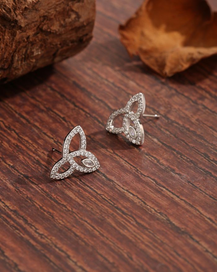 1 Pair Simple Style Shamrock Plating Inlay Copper Zircon White Gold Plated Ear Studs