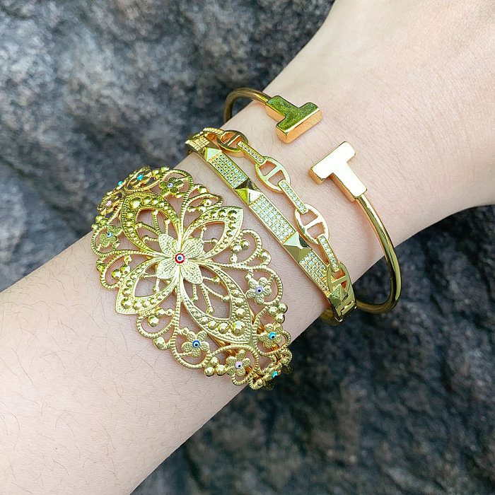 Moda estilo simples flor chapeamento de cobre embutimento zircão 18K banhado a ouro pulseira