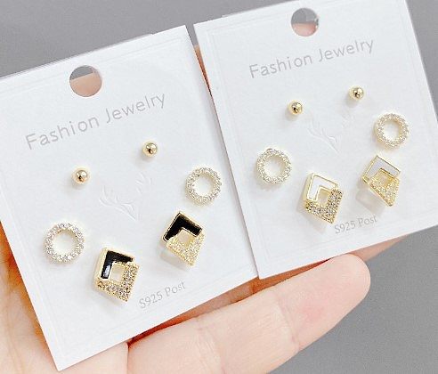 Simple Style Round Copper Inlay Zircon Ear Studs 3 Pairs