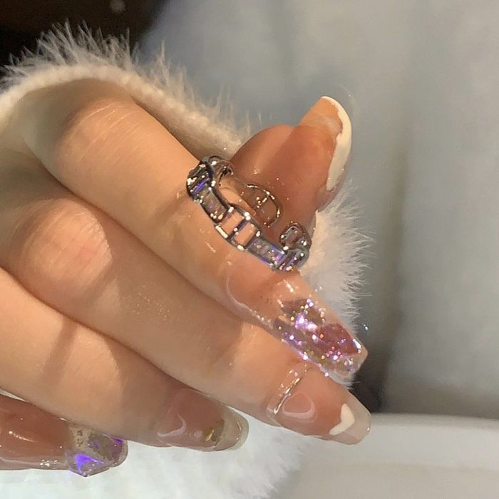 Anillo abierto de diamante artificial con incrustaciones de cobre y mariposa estilo hada