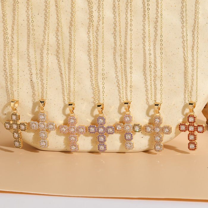 Collier pendentif plaqué or 14 carats avec incrustation de cuivre et croix de style classique élégant