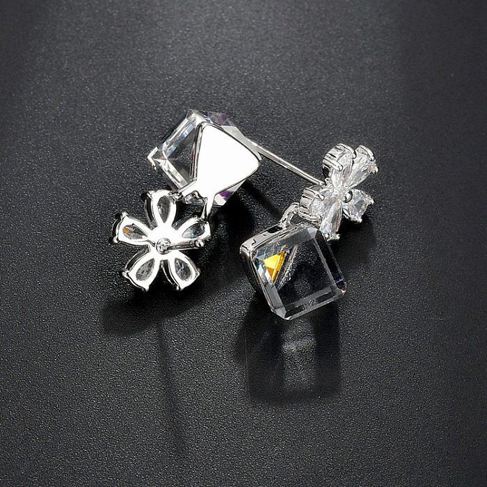 1 Paar lässige, glänzende sechseckige Blumenüberzug-Inlay-Kupfer-Kristall-Zirkon-Tropfenohrringe