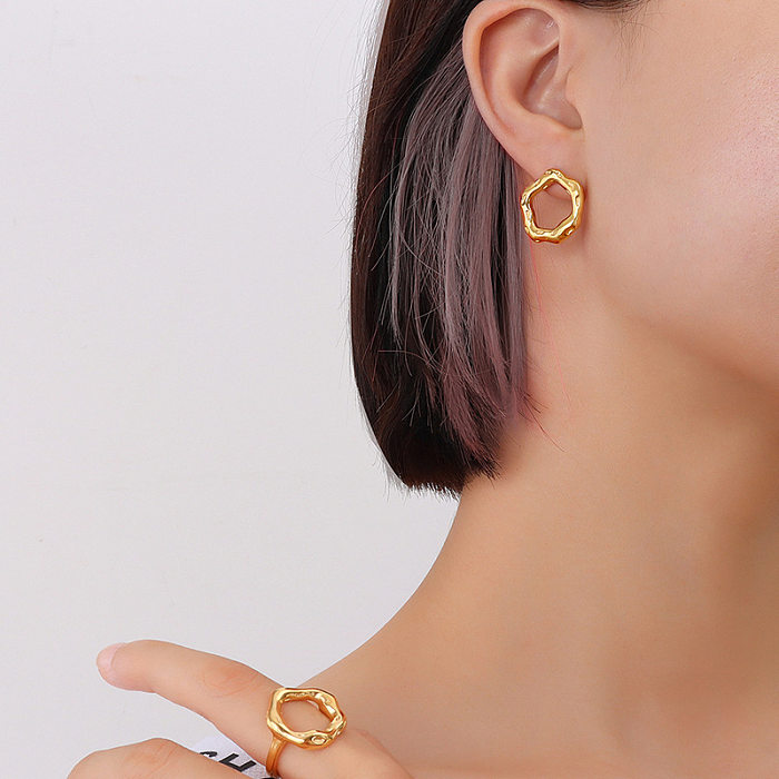 Einfache Ohrringe mit geometrischen Ringen aus Titanstahl