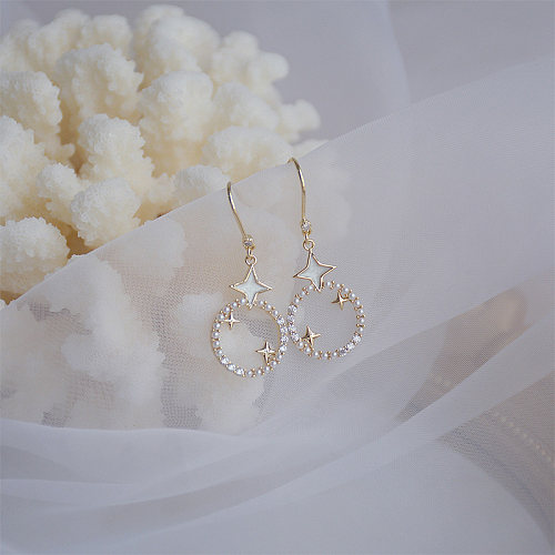 1 paire de boucles d'oreilles pendantes plaquées or 14 carats, incrustation d'étoiles en cuivre, perles artificielles, Style IG Simple
