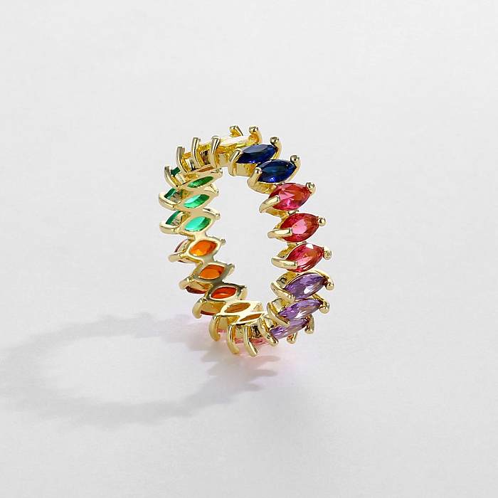 Geometrische, farbenfrohe Kupfer-Inlay-Zirkon-Ringe im einfachen Stil