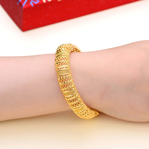Bracelet plaqué or avec fleur de style ethnique