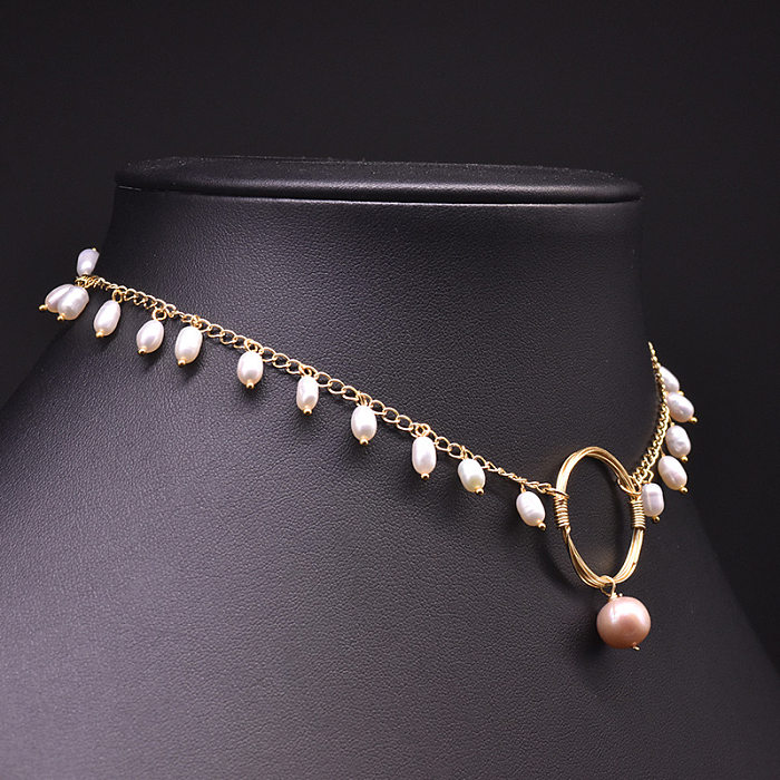 Collar chapado en oro de 18 quilates con incrustaciones de cobre geométrico elegante