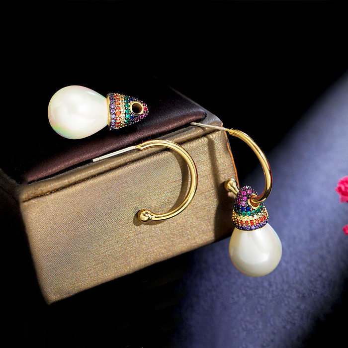 1 paire de boucles d'oreilles pendantes plaquées or 14 carats, style ethnique, style vintage, incrustation géométrique douce, imitation perle, cuivre, alliage de cuivre, diamant artificiel