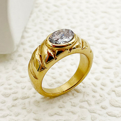 Anéis banhados a ouro de zircônia oval com revestimento de aço inoxidável estilo simples casual estilo romano