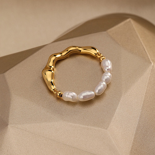 Luxueux anneaux ouverts irréguliers en cuivre avec perles irrégulières