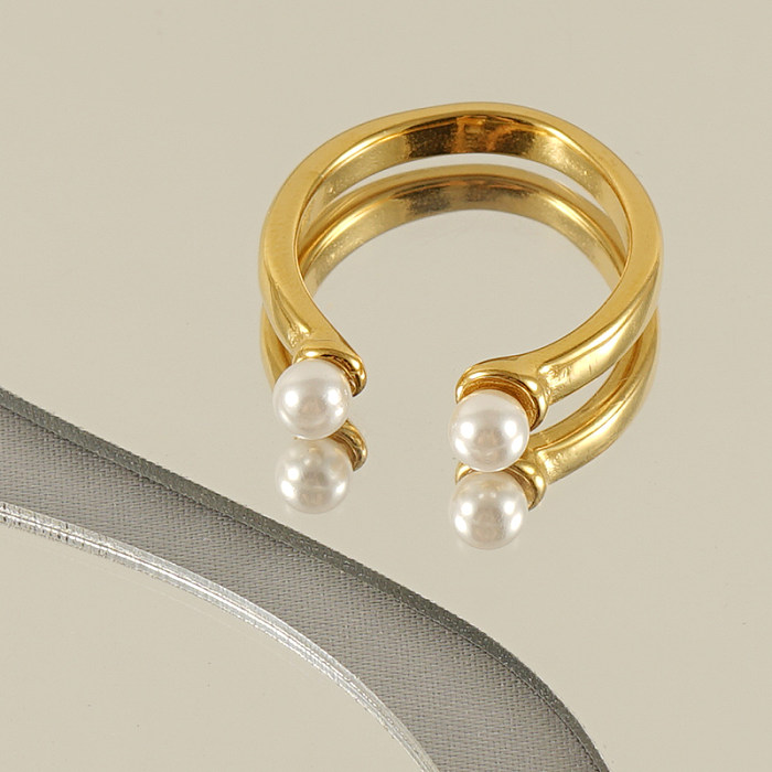 Bague ouverte plaquée or 18 carats avec incrustation de perles en acier inoxydable en forme de U de style français rétro
