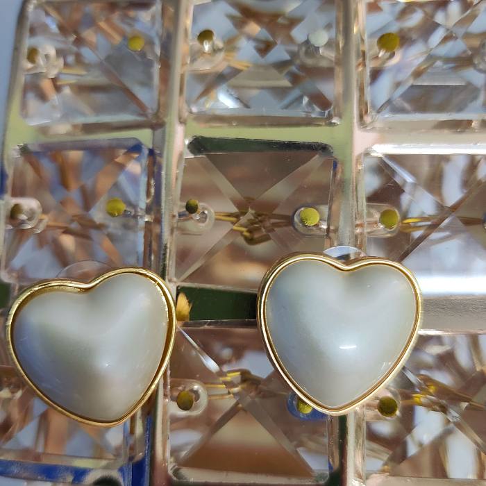 1 Pair Simple Style Heart Shape Inlay Copper Pearl Ear Studs