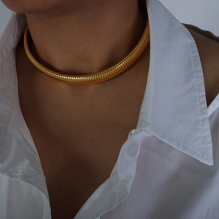 Schlichter Stil, einfarbig, Titanstahl-Beschichtung, vergoldete Armbänder, Halskette