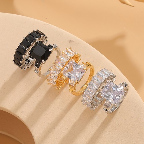 Anéis folheados a ouro luxuosos elegantes do zircão 14K do embutimento do chapeamento de cobre quadrado