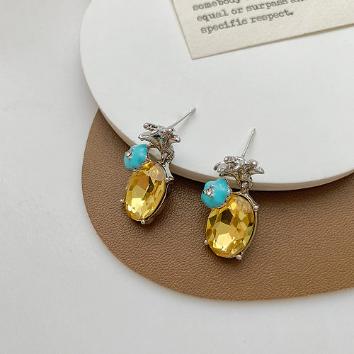 1 par de brincos de orelha de cristal de cobre com revestimento esmaltado de abacaxi estilo simples e bonito