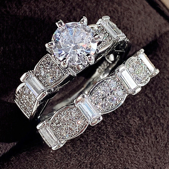 Anéis luxuosos de zircão com incrustações geométricas de cobre