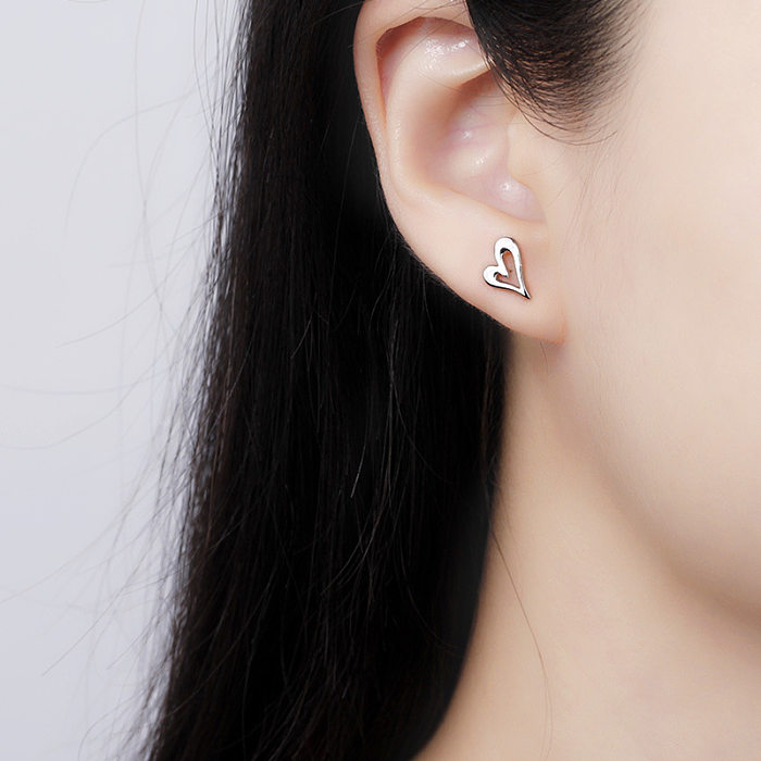 1 paire de clous d'oreilles ajourés en forme de cœur, Style Simple et doux, plaqué cuivre