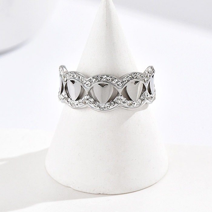 Venta al por mayor de anillos de diamantes de imitación artificiales chapados en plata chapados en oro de 14K de acero inoxidable con forma de corazón Retro