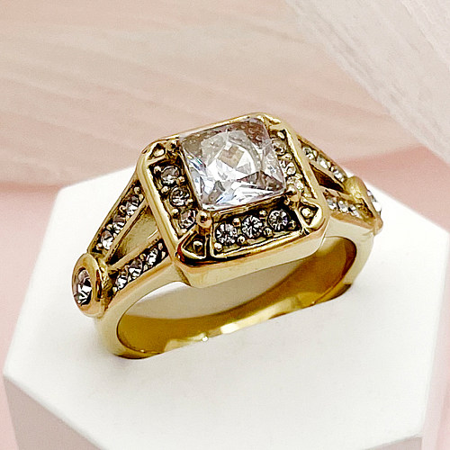 Anillos chapados en oro con circonita de diamantes de imitación con incrustaciones de acero inoxidable cuadrados de estilo moderno