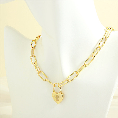 Estilo moderno estilo simples coração forma bloqueio cobre chapeamento 18K colar pingente banhado a ouro